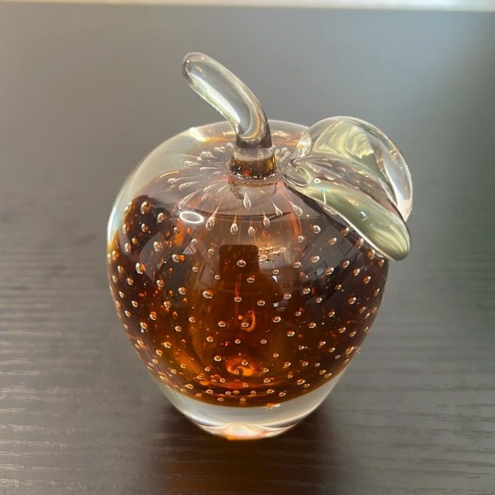 Vintage Handmade Pairpoint Controlled Bubble Amber Colored Apple Paperweight